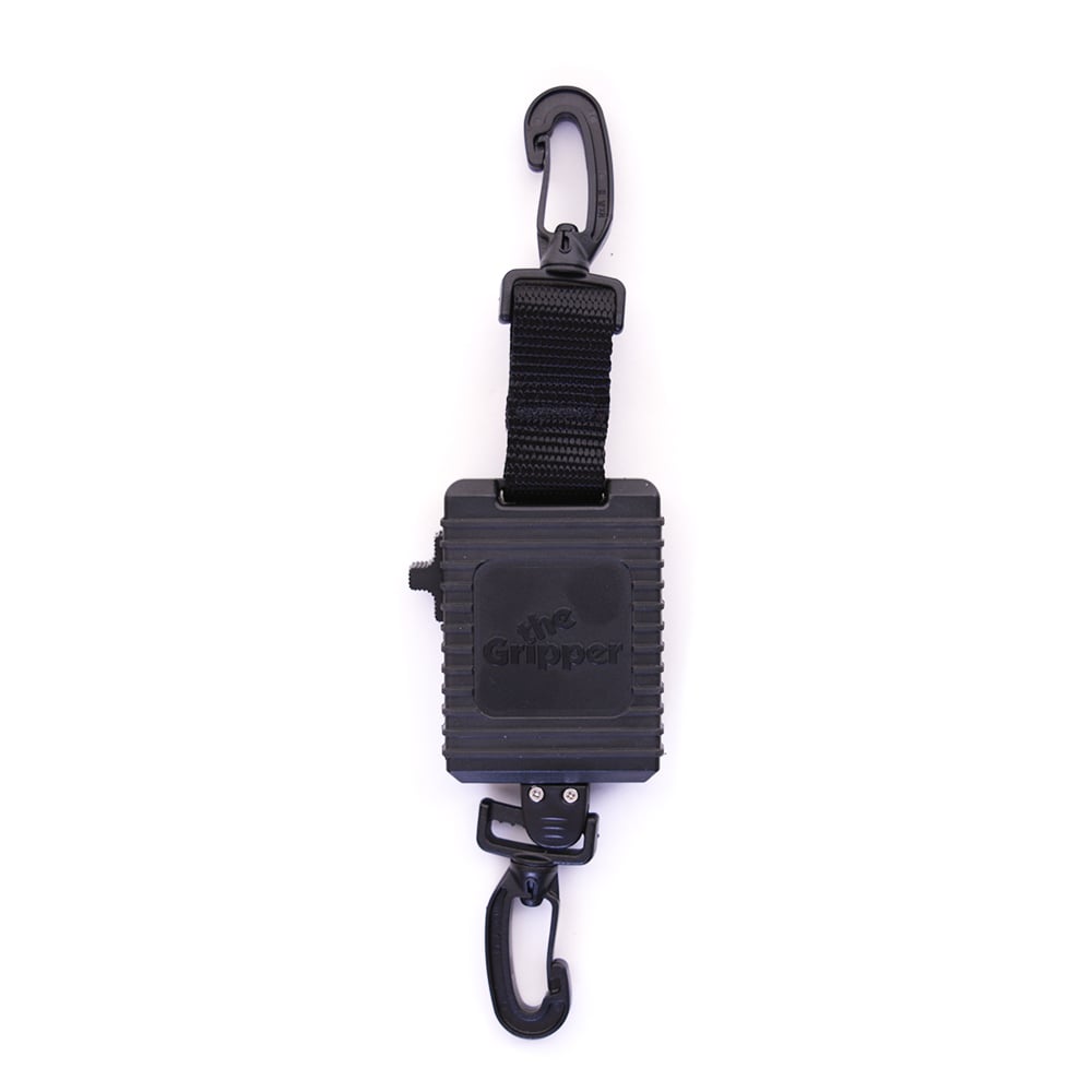 Locking Retractor with Swivel Clip