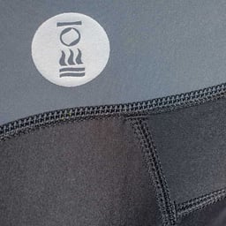 Fourth Element Thermocline Long Sleeve Rashguard (Men’s) Chest Detail Thumbnail}