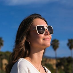 White Gold/Polarized Brown Lens - Lifestyle Thumbnail}