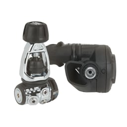 scuba diving regulator Thumbnail}