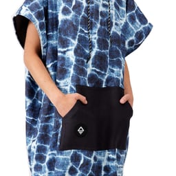 Nomadix Changing Poncho - Aqua Blue Thumbnail}